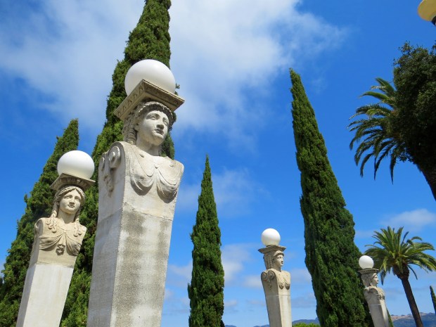 Honeymoon: Hearst Castle | Beauty and Blooms