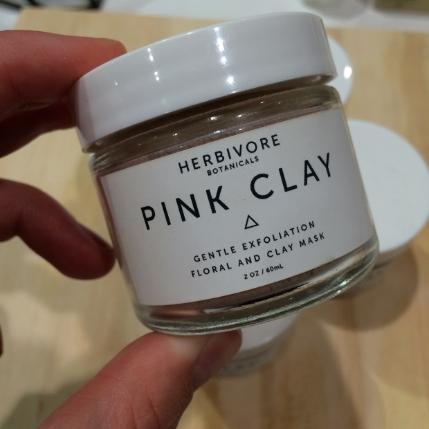 Friday Favorites | Beauty & Blooms