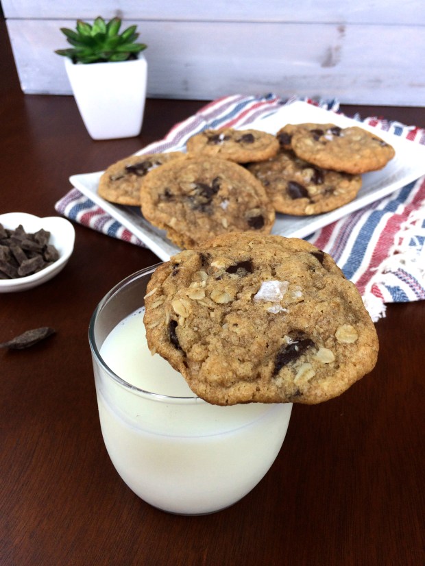 Salted-Oatmeal-Chocolate-Chip-Cookie-Recipe