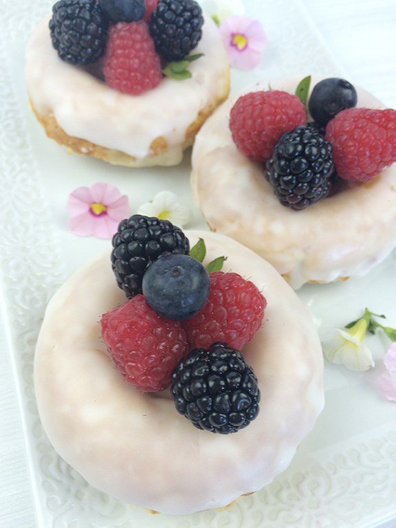 Baked-Berry-Donuts