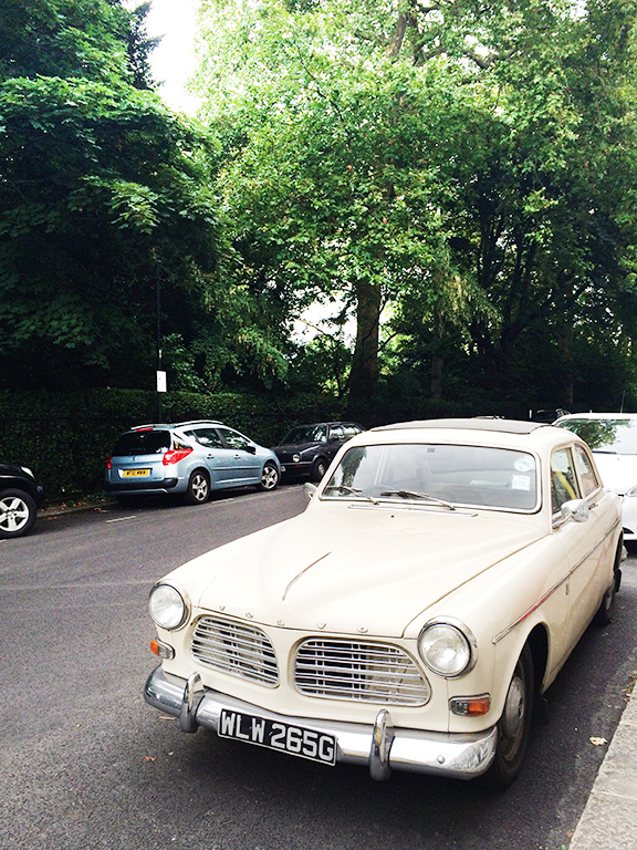 Tonner-Travels-Notting-Hill