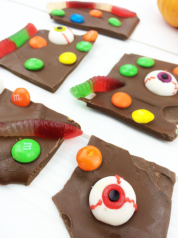 Halloween Goblin Chocolate Bark | Beauty and Blooms