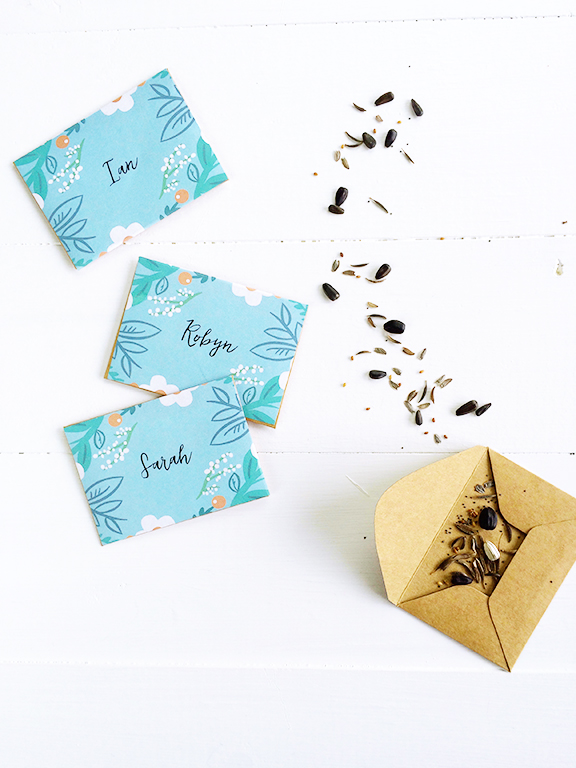 Wildflower Place Setting. Perfect for a spring party or Easter dinner!