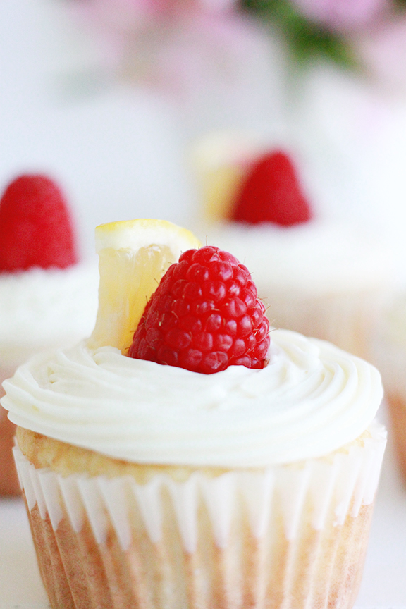 Limoncello Cupcakes! Perfect dessert for a summer party!