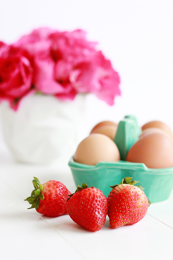 Summer Strawberry Pavlova