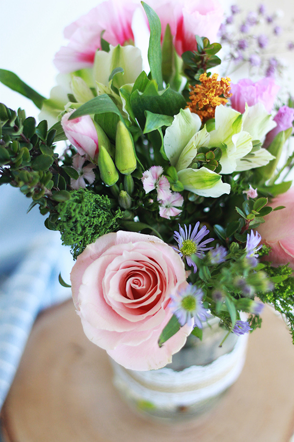 DIY Burlap and Lace Flower Vase