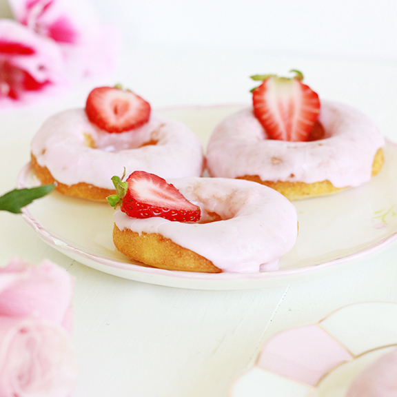 Strawberry Donuts
