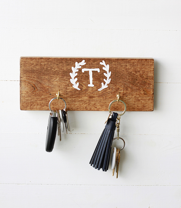 DIY Rustic Key Holder