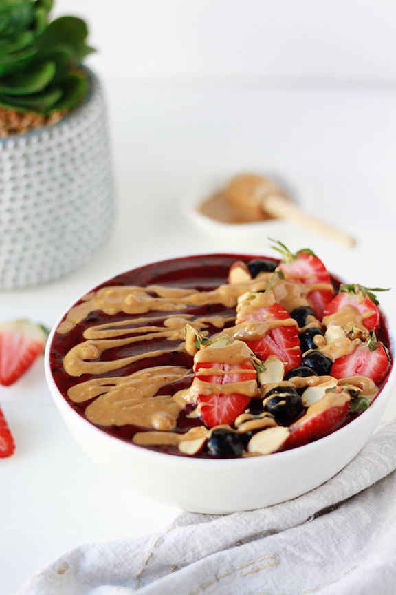 Peanut Butter and Jelly Smoothie Bowl