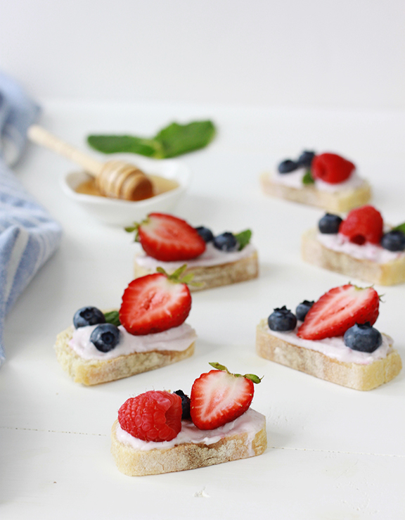 Berry Bruschetta